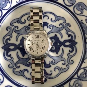 Large face silver Fossil watch!